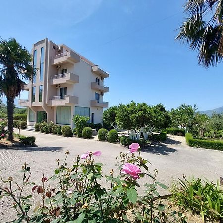 Hotel Dini Радима Экстерьер фото