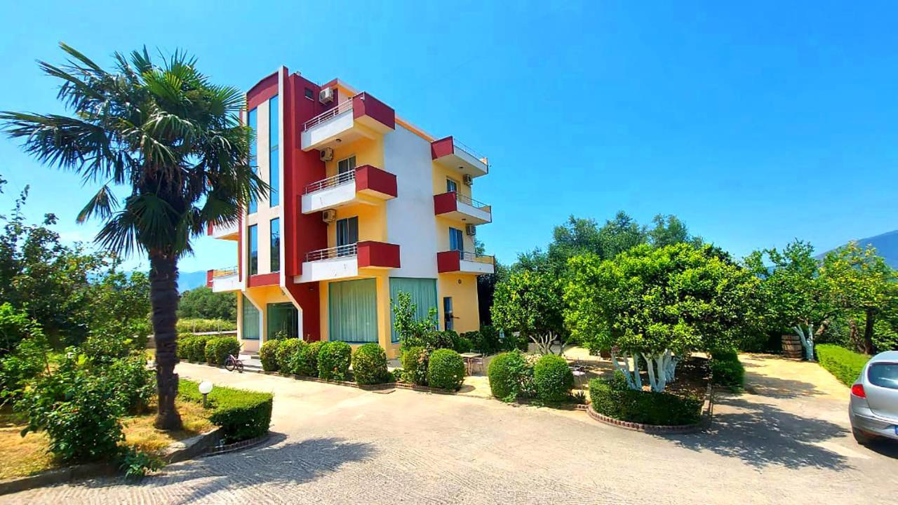 Hotel Dini Радима Экстерьер фото