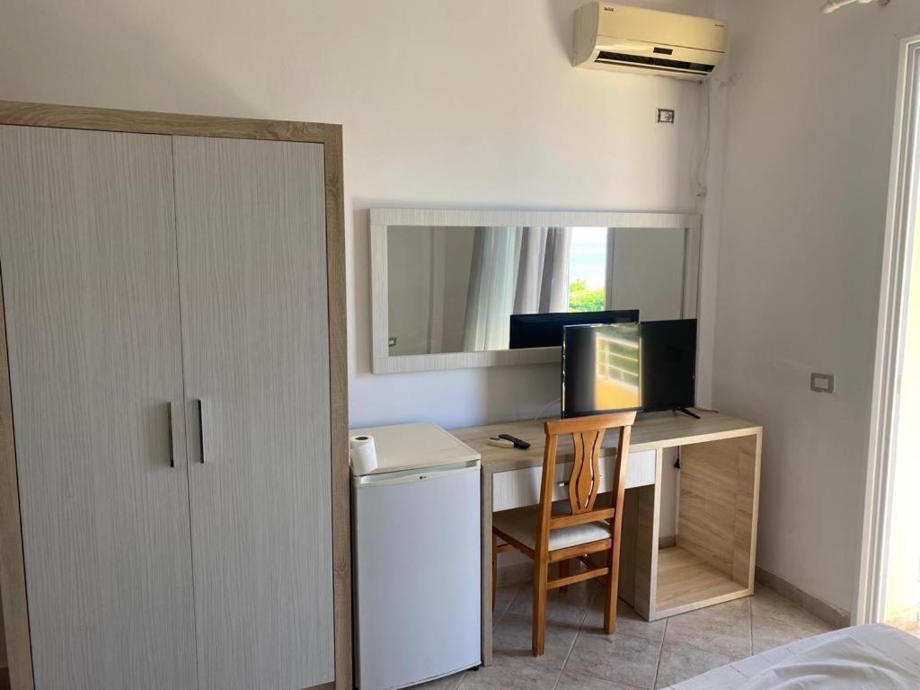 Hotel Dini Радима Экстерьер фото